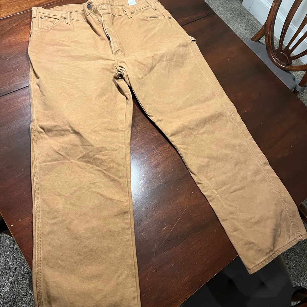 Dickies Men's Tan Chino Pants